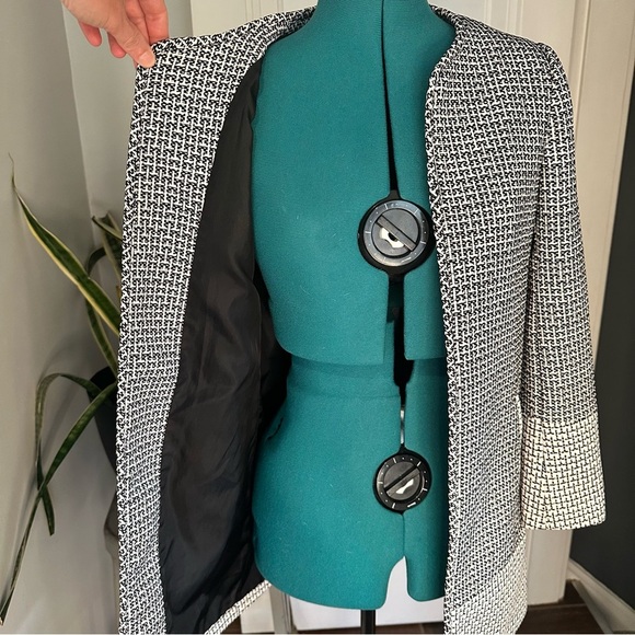 H&M Black and White Tailored Jacket size 4 - Picture 6 of 13